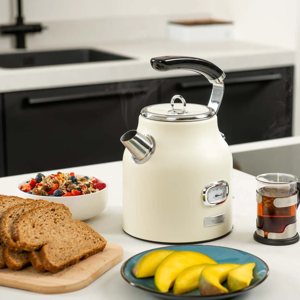1.7L Retro Series Electric Kettle - White - Image 7
