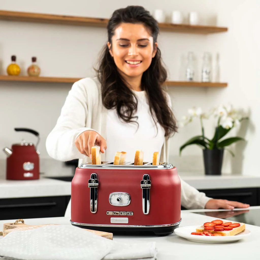 Retro Series 4 Slice Toaster - Red - Image 7